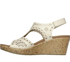 Beverlee - Easy To Adore