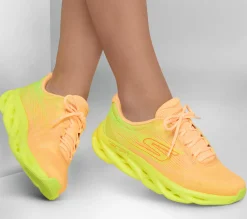 GO RUN Swirl Tech Speed - Ultimate Stride